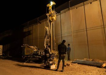 Ex ministro de defensa de Israel admite que funcionarios “mintieron” sobre los túneles de Hezbolá durante años