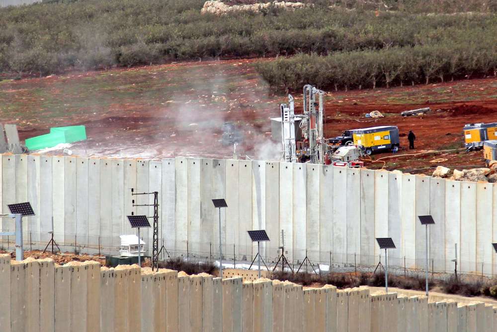 Maquinaria israelí a lo largo de la frontera con el Líbano, 4 de diciembre de 2018 AFP.