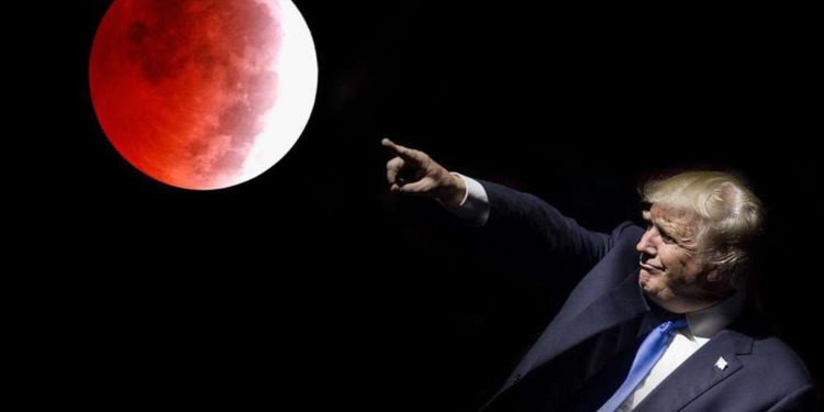 Donald Trump y la Luna de Sangre