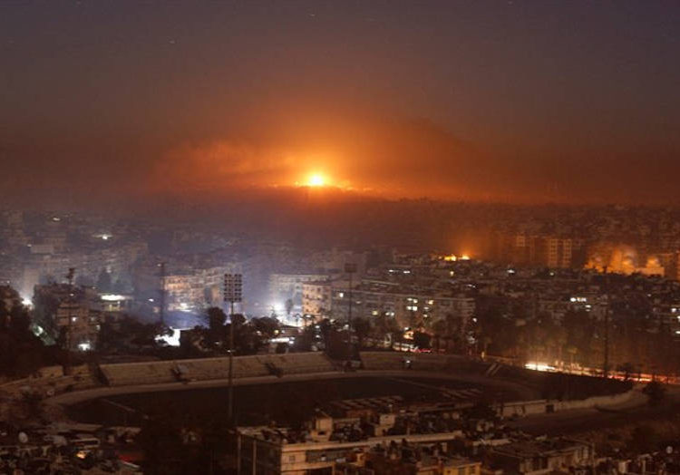 Israel ataca instalaciones de Hezbolá en el centro y sur de Siria - Informe