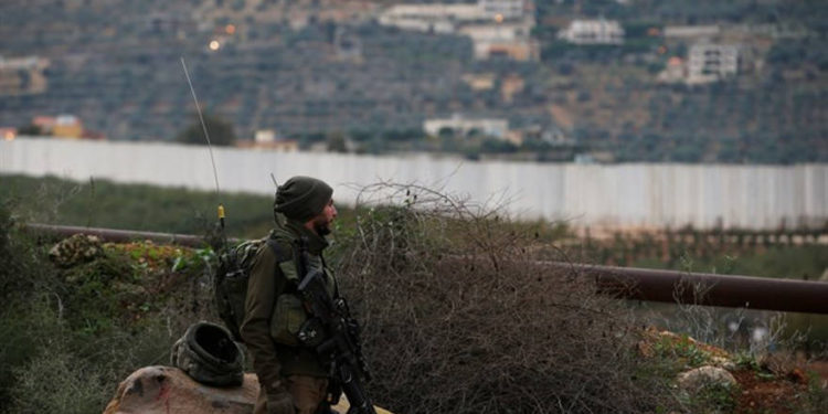 Gantz ordena a las FDI responder contra Líbano si Hezbolá ataca a Israel