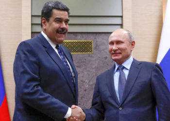 Putin se reúne con Nicolás Maduro en Moscú y muestra su apoya a la dictadura en Venezuela