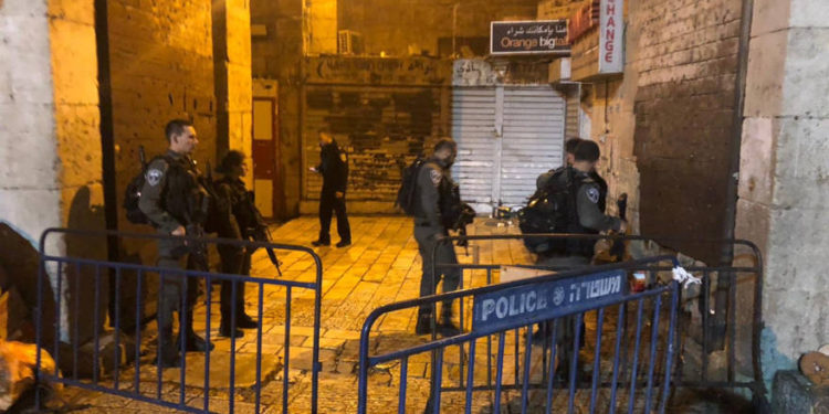Dos policías fronterizos israelíes heridos por ataque de apuñalamiento en Jerusalem