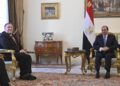 El secretario de Estado estadounidense, Mike Pompeo, se reúne con el presidente egipcio, Abdel Fattah el-Sissi, en El Cairo, el 10 de enero de 2019. (ANDREW CABALLERO-REYNOLDS / POOL / AFP)