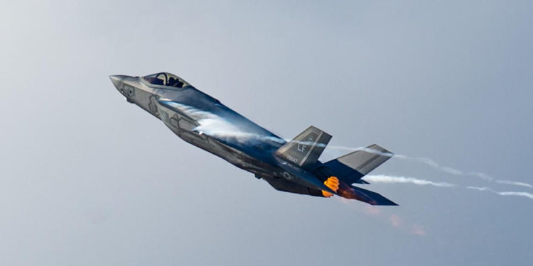 ¿Debería la Fuerza Aérea de Estados Unidos comprar más cazas F-35?