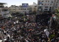 Miles de palestinos en Ramallah protestan contra una ley de seguridad social establecida por la Autoridad Palestina que los preocupa por la distribución de fondos, el 29 de octubre de 2018. Foto de Nasser Ishtayeh / Flash90.