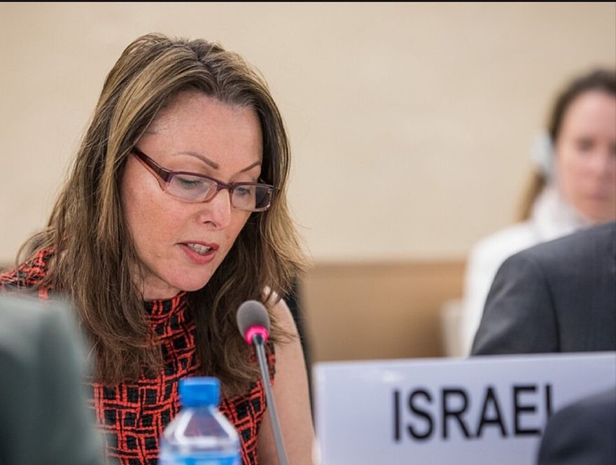 El embajador de Israel ante las agencias de la ONU en Ginebra, Aviva Raz-Schechter (Elma Okic / Foto de la ONU)