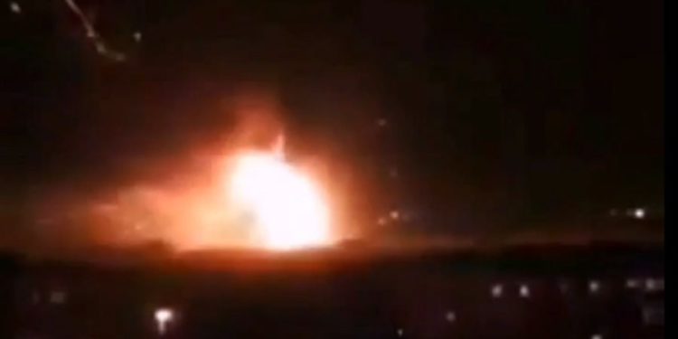 Potentes explosiones sacudieron aeropuerto de Damasco