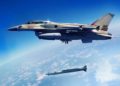 Un avión de combate israelí F-16 dispara un cohete 'Rampage' aire-tierra en una fotografía sin fecha. (Sistemas de Industrias Militares Israelíes e Industrias Aeroespaciales de Israel)