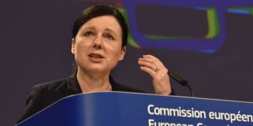 Unión Europea insta a sus Estados miembro a garantizar la permanencia de los judíos en el continente