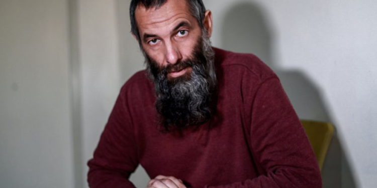 Alexandr Ruzmatovich Bekmirzaev, ciudadano irlandés bielorruso, naturalizado y naturalizado de 45 años de edad que fue detenido junto con otros cuatro yihadistas extranjeros supuestos por las Fuerzas Democráticas Sirias (SDF), 11 de enero de 2019. (Delil Souleiman / AFP)