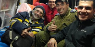 Marina israelí rescata a marino francés frente a costa de Gaza después de semanas a la deriva