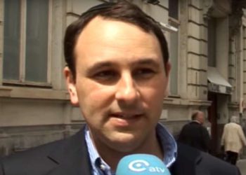 Editor de periódico judío entra en la política belga para luchar contra prohibición del faenado kosher