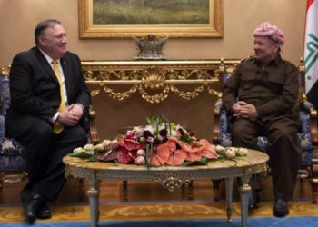 El secretario de Estado de los EE. UU., Mike Pompeo (L), se reúne con Masoud Barzani, líder del Partido Demócrata del Kurdistán, en Erbil, Irak, el 9 de enero de 2019. Foto: Andrew Caballero-Reynolds / Pool a través de Reuters.