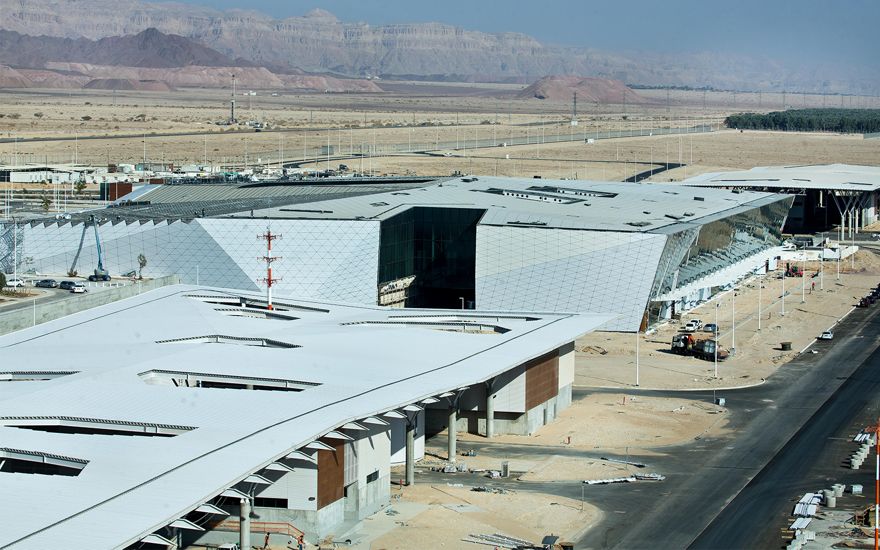 Vista de la construcción del nuevo Aeropuerto Internacional Ramon, en el sur de Israel. 2 de enero de 2018. (Moshe Shai / Flash90)