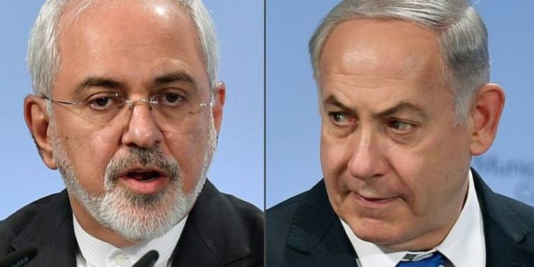 El Ministro de Relaciones Exteriores iraní Mohammad Javad Zarif (L) y el Primer Ministro israelí Benjamin Netanyahu (R) asisten a la Conferencia de Seguridad de Munich el 18 de febrero de 2018 en Munich, Alemania. (AFP PHOTO / Thomas KIENZLE)