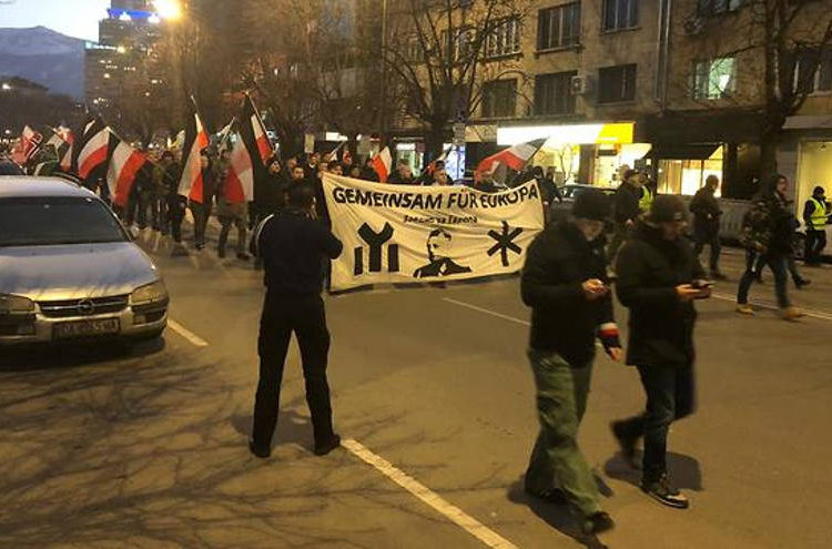 Cientos de extremistas de extrema derecha marchan por el centro de Sofía (Foto: Congreso Judío Mundial)