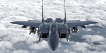 Por qué el F-15X podría ser el mejor socio del F-35 en un combate aéreo cercano