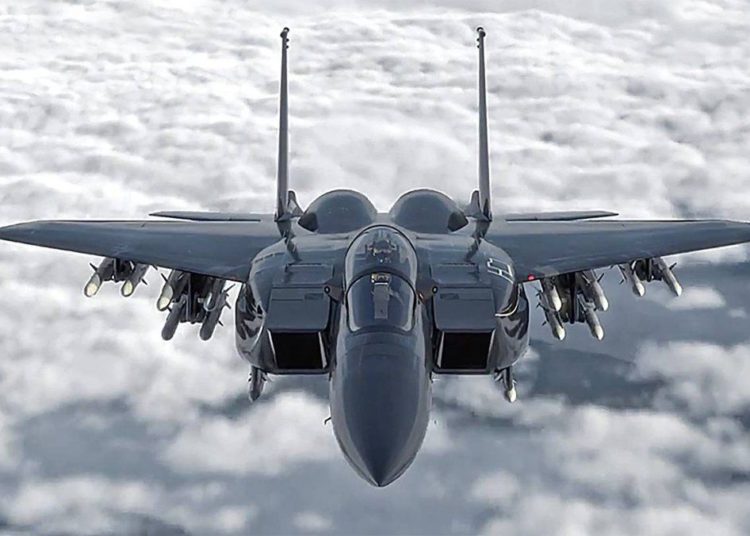 Por qué el F-15X podría ser el mejor socio del F-35 en un combate aéreo cercano