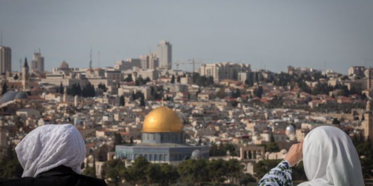 Saudíes se manifiestan en favor del control israelí del Monte del Templo