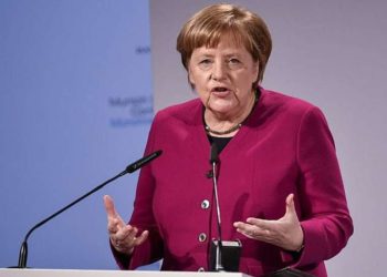 Merkel advierte que retirada de EE. UU. de Siria impulsaría a Irán y Rusia