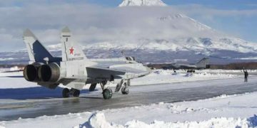 Reclamando el Ártico: Rusia comenzará a enviar cazas de intercepción en patrullas al Polo Norte