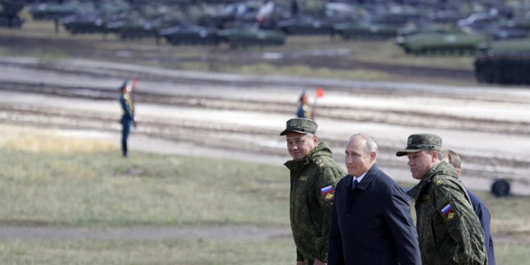 Putin advierte que Rusia producirá nuevo misil hipersónico tras retiro de EE.UU del tratado de misiles
