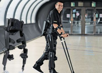 ReWalk de Israel lanza ReStore, exoesqueleto que ayuda a caminar a víctimas de derrame cerebral