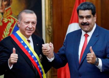 Turquía dice que los países que apoyan a Guaidó “alimentan la crisis en Venezuela”