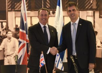 El ministro Eli Cohen con el secretario de comercio internacional del Reino Unido, Liam Fox - Jorge novominski