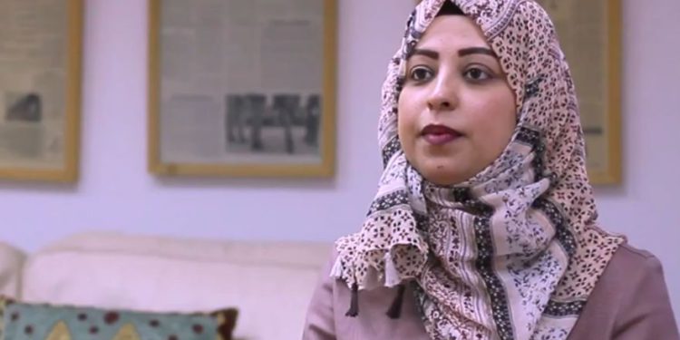 Reportera Hajar Harb (captura de pantalla de YouTube)