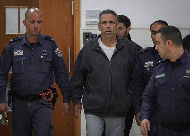El ex ministro de energía, Gonen Segev, fue visto en el Tribunal de Distrito de Jerusalén por sentencia en un caso de espionaje en Irán, 26 de febrero de 2019. (Yonatan Sindel / Flash90)