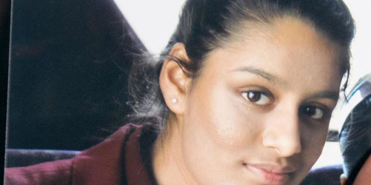 Adolescente que huyó del Reino Unido para unirse al Estado Islámico quiere volver a Londres