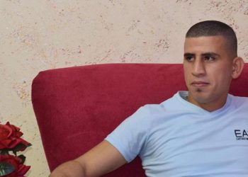 Imagen de Yasin Abu al-Qar'a, de 24 años, de un pueblo cerca de Nablus, en el norte de Cisjordania, quien apuñaló a un guardia de seguridad en la estación central de autobuses de Jerusalén el 10 de diciembre de 2017. (Facebook)