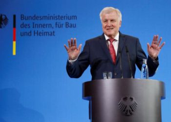 Ministro del Interior alemán Horst Seehofer. (Foto: REUTERS / FABRIZIO BENSCH)