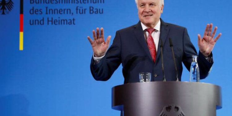 Ministro del Interior alemán Horst Seehofer. (Foto: REUTERS / FABRIZIO BENSCH)