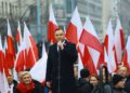 El presidente de Oland, Andrzej Duda, pronuncia un discurso antes del inicio oficial de una marcha que conmemora el centenario de la independencia de Polonia en Varsovia, Polonia, 11 de noviembre de 2018 .. (crédito de foto: AGENCJA GAZETA / ADAM STEPIEN VIA REUTERS)