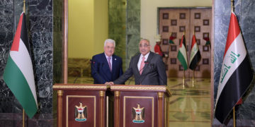 En una visita inusual a Irak, Abbas ofrece el “conocimiento palestino” para ayudar a la reconstrucción