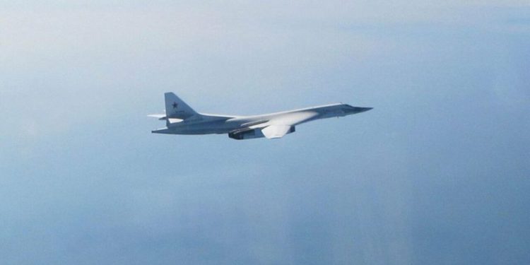 Aviones de combate del Reino Unido interceptan bombarderos Tu-160 rusos sobre el Mar del Norte