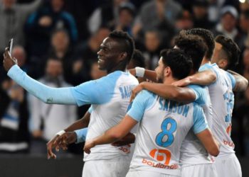 Balotelli publica video de celebración en las redes sociales en medio de partido