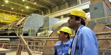 La construcción de nuevas plantas nucleares iraníes va bien, dice jefe atómico