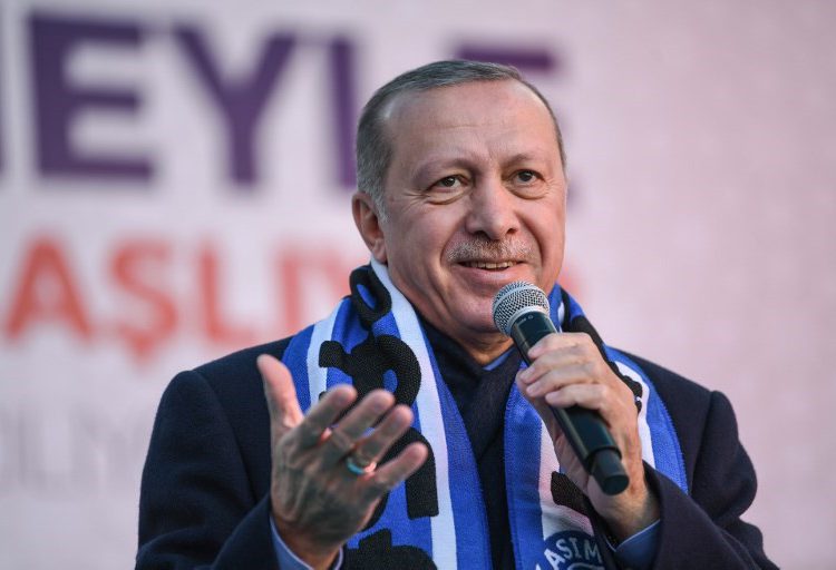 Erdogan: OTAN y la Unión Europea deben apoyar a Turquía para proteger a los civiles de Idlib