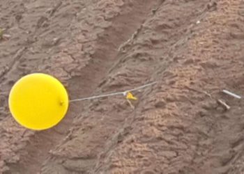 Explosivos conectados a globos aterrizan en la comunidad fronteriza de Gaza