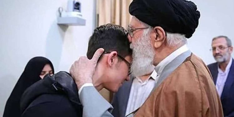 Las disputas por el liderazgo de Irán posterior a Khamenei han comenzado