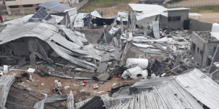 El complejo de oficinas centrales de Hamas en Cisjordania, en Gaza, fue aplastado durante un ataque aéreo israelí el 15 de marzo de 2018. (FDI)