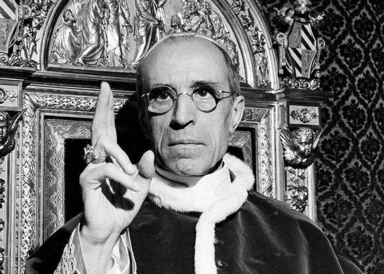 Vaticano abrirá archivos del Papa Pío XII, acusado de silencio durante el Holocausto