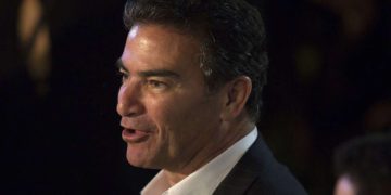 Jefe de inteligencia de Sudán niega reunirse con jefe del Mossad para hablar de suplantando al líder de la nación