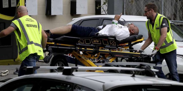 Varios muertos en tiroteo en mezquita de Nueva Zelanda, tirador activo