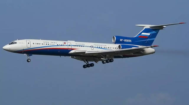 Russia Tu-154M configurado y certificado para vuelos de Cielos Abiertos.