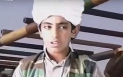 Hamza bin Laden en imágenes sin fecha en un discurso titulado "We Are All Osama", que se publicó en un sitio web de militantes. (Captura de pantalla de YouTube)